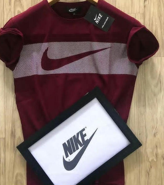Nike Regular Fit T Shirt